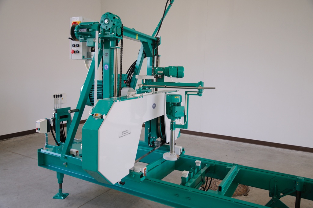 TEHNIKA ZBL-60H tukkivannesaha hydraulisella sahauspöydällä